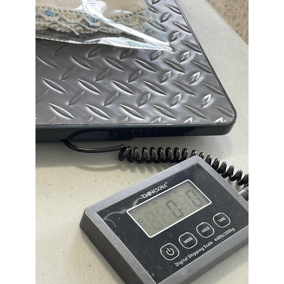 Vintage Hand Embroidered Table Runner Floral Romantic Couple Design White Multi - Picture 6 of 6